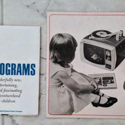 GE Show N Tell PIcture Programs Records Slides Record Player Viewer 1960s