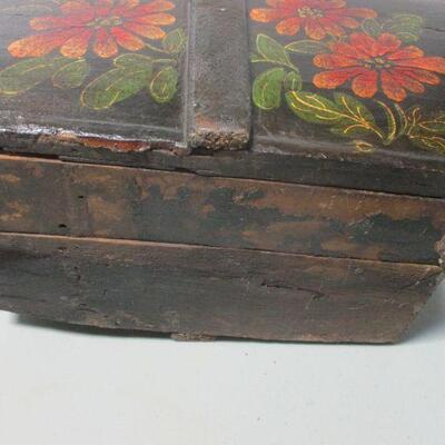 Lot 33 - Hand Painted Wooden Storage Sewing Box