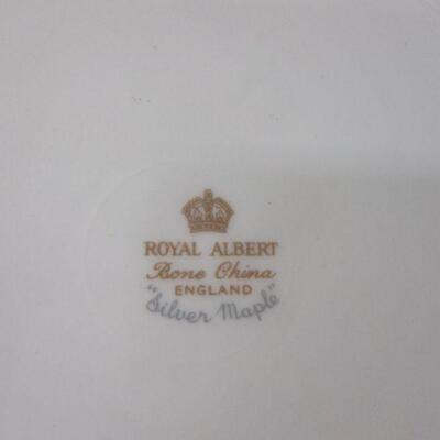 Lot 35 - Royal Albert - Aynsley - Bayreuth - Stafford -& Roslyn Bone China 