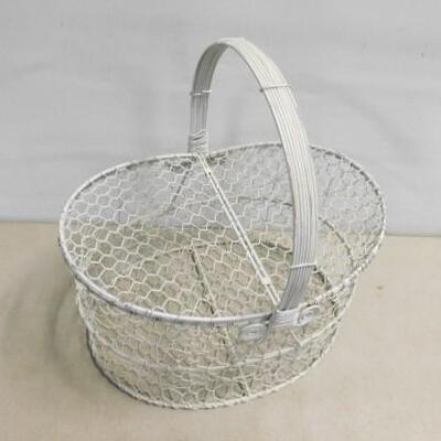 Wire Lidded Egg Basket 12