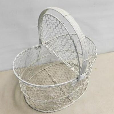 Wire Lidded Egg Basket 12
