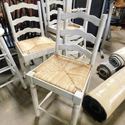 Set of 4 Solid Wood  Rush Seat Ladder Back Pub Height Chairs 24