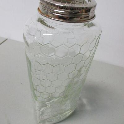 Lot 71 - Vintage Honeycomb Glass THT 03 Flower Arranging Frog Vase Display & Salt & Pepper Shakers