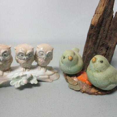 Lot 73 - Animal Collection - Vintage Otagiri Japan Owls on a Stump Figurine