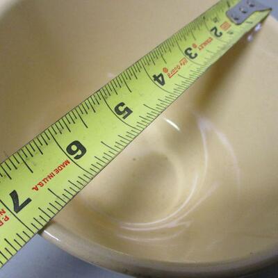 Lot 78 -  Pyrex Octagonal Casserole With Lid & Faberware Holder & Mixing Bowls