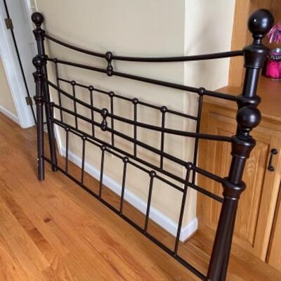 Metal queen headboard, footboard and bed rails 