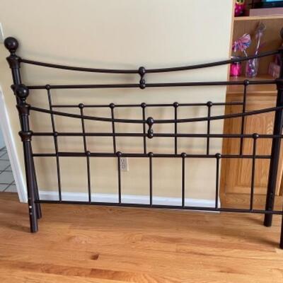 Metal queen headboard, footboard and bed rails 