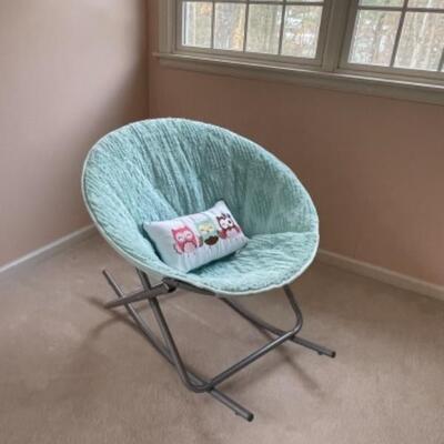 Comfy rocking chair in great condition