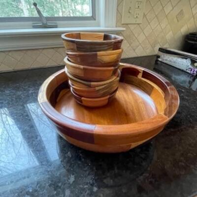 Wood bowl set