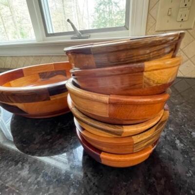 Wood bowl set