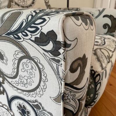 Comfy armchair in fun paisley pattern