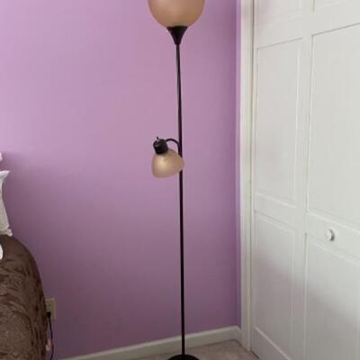 Dual floor lamp