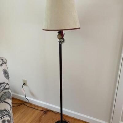 Floor lamp