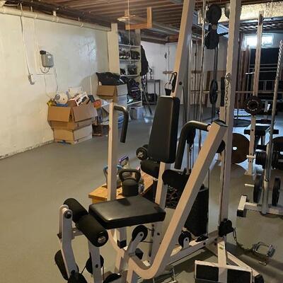 Body Solid nautilus machine 