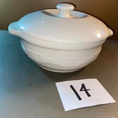Lot 14- Longaberger Ceramic Baking Dish