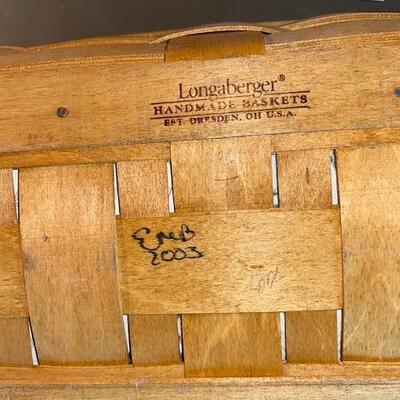 Lot 19- Longaberger bread basket