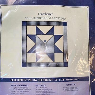 Lot 21- Longaberger Pillow Kit