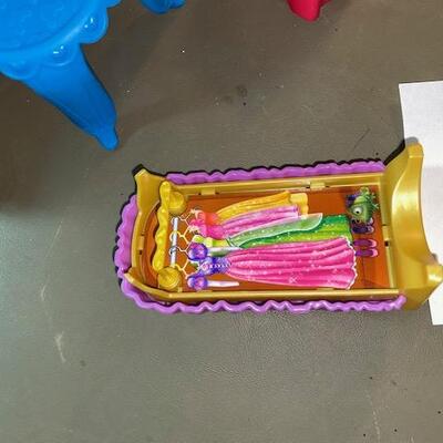 Lot 31- Barbie and doll furniture