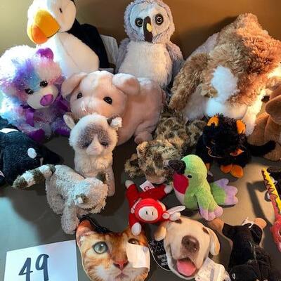 Lot 49- Stuffies