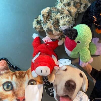 Lot 49- Stuffies