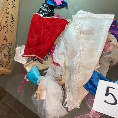 Lot 51- Barbie clothes
