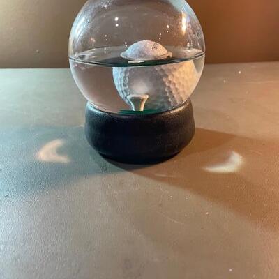 Lot 81 - Golf items
