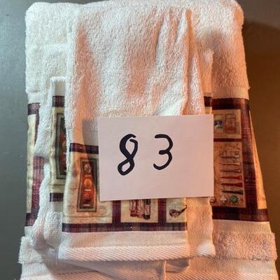 Lot 83 - Golf themed towel set