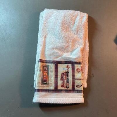 Lot 83 - Golf themed towel set