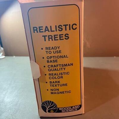 Lot 86- HO Scale Realistic Trees