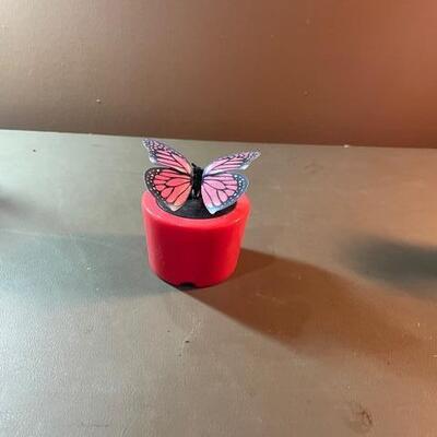 Lot 96 - Solar Powered Toys
