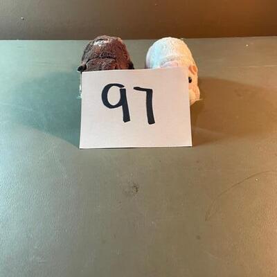Lot 97- Shu Shu Pets