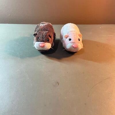 Lot 97- Shu Shu Pets