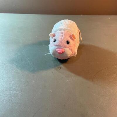 Lot 97- Shu Shu Pets