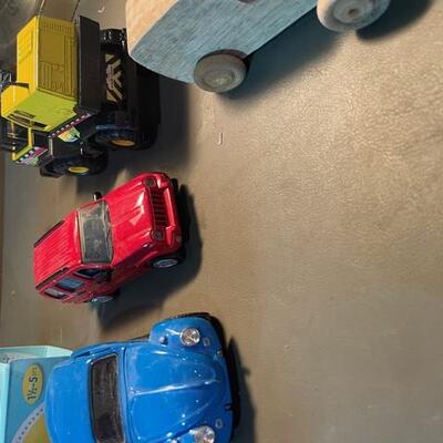 Lot 98 - Toy Cars