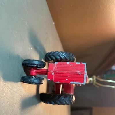 Lot 102 - Toy Tractor