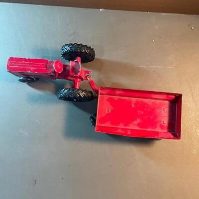 Lot 102 - Toy Tractor