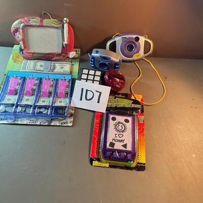 Lot 107 - Toy Lot
