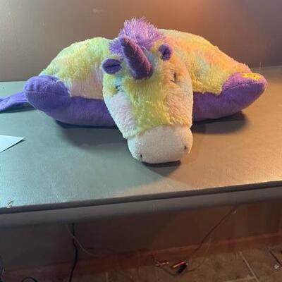Lot 110 - Unicorn Pillow Pet