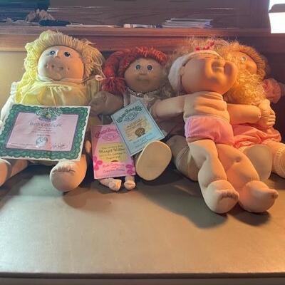 Lot 112 - Cabbage Patch Dolls
