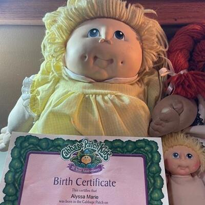 Lot 112 - Cabbage Patch Dolls