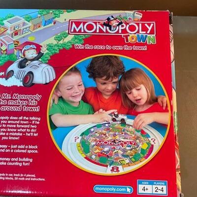 Lot 123 - Monopoly Town