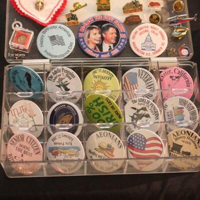 Lot 10 Collectible Pins & Buttons
