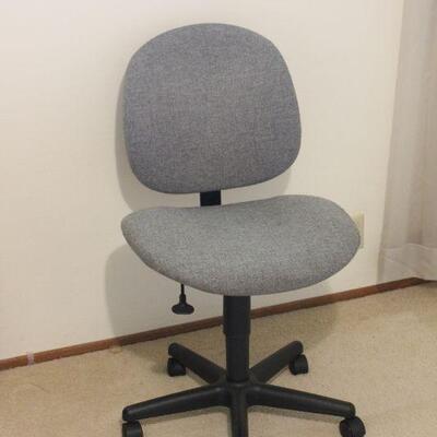 Lot 65 Rolling Office Chair