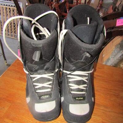 LOT 85  SNOWBOARDING BOOTS AND HELMET