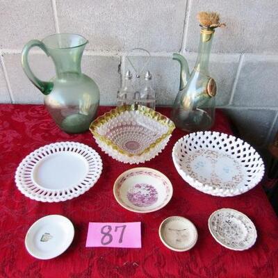 LOT 87  FRAGILE COLLECTIBLES