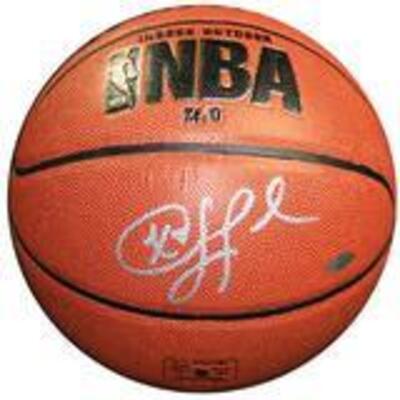 AUTOGRAPH BALL