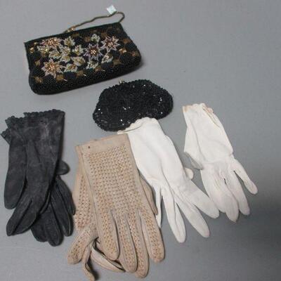 Lot 143 - Vintage Clutch & Coin Purse With Vintage Gloves 