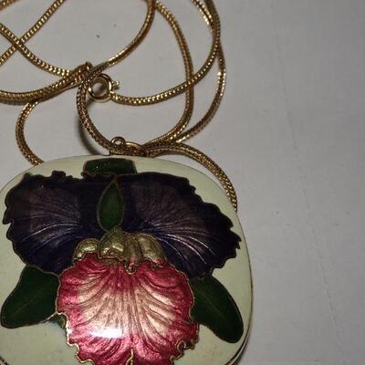 Gorgeous Flower Enamel CloisonnÃ© Pendant Necklace, Gold Tone 