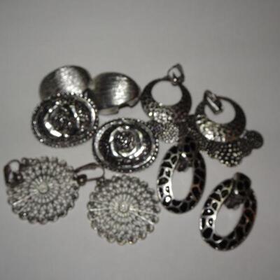 Silver tone Clip On Earrings 5 Pairs