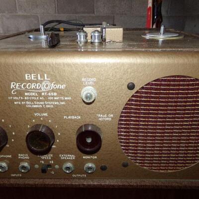 LOT 8  VINTAGE BELL RECORD-O-FONE